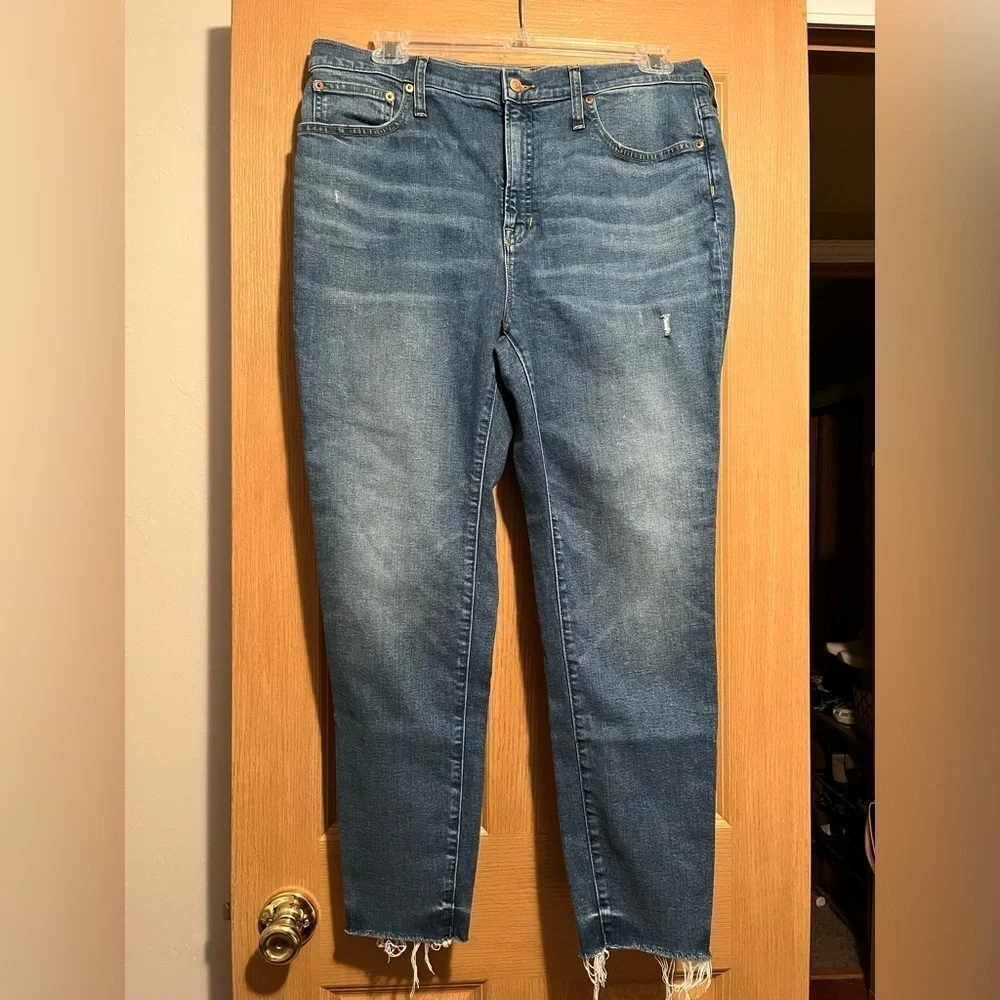 J Crew 10” Toothpick Straight Leg Denim Blue Jeans With Raw Hem Size 33